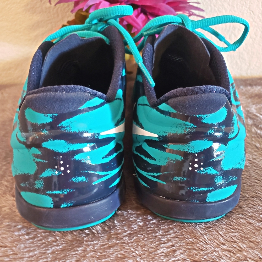 Nike Fitsole Sneakers - Picture 6 of 8